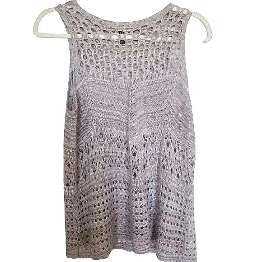 A.N.A loose knit lightweight grey sleeveless sweater Size Small